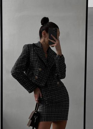 Костюм женский