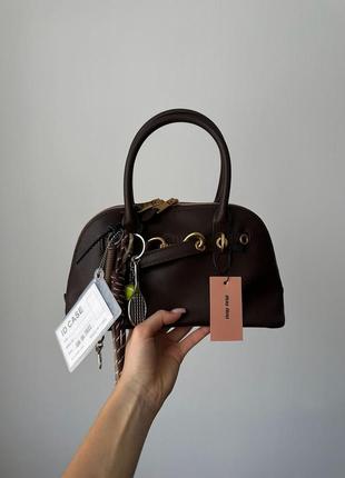 Сумка miu miu тренд шоколад з гладкої шкіри.