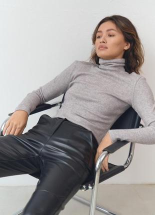 Базовый лонгслив трикотаж гольф