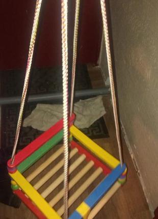 Дитяча гойдалка