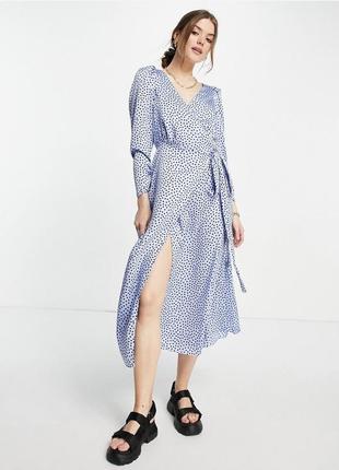 Платье в горошек с разрезом mango