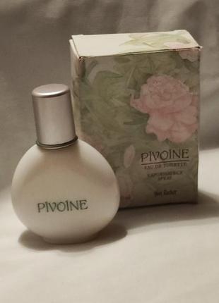 Туалетна вода pivoine від yves rocher.