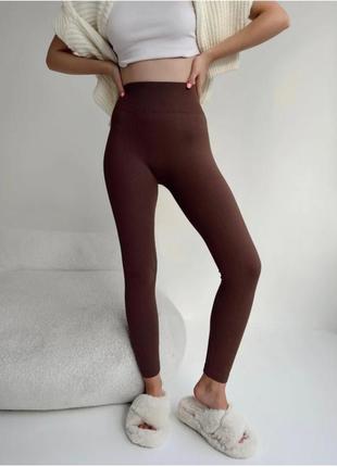 Леггинсы в рубчик