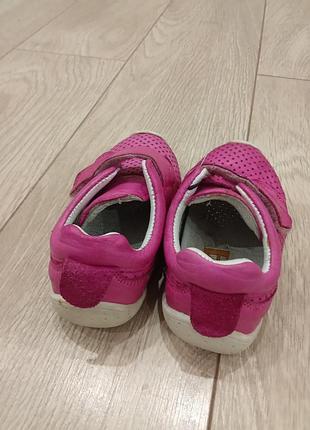 Кроссовки для девочки 2