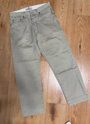 Брюки брюки мужские бежевые regular levis man, размер m.