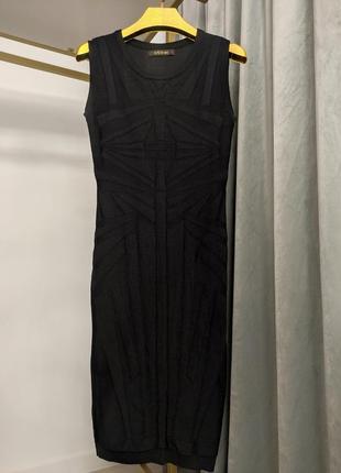 Черное платье платье футляр