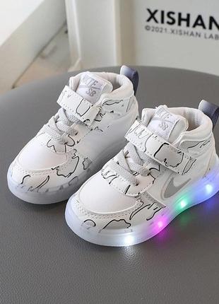 🔹стильні хайтопи з лед підсвіткою