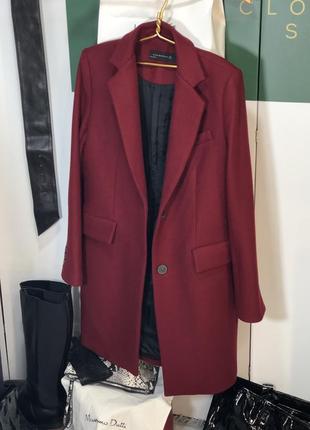 Роскошное пальто шерсть zara глубокий цвет бургунди