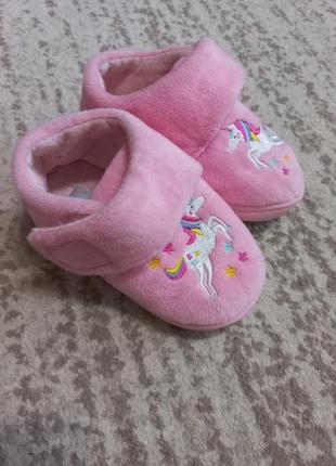 Теплые тапочки с единорогом