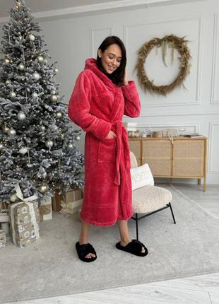 Жіночий махровий довгий халат на запах, з поясом та капюшоном колір кораловий do2653/2