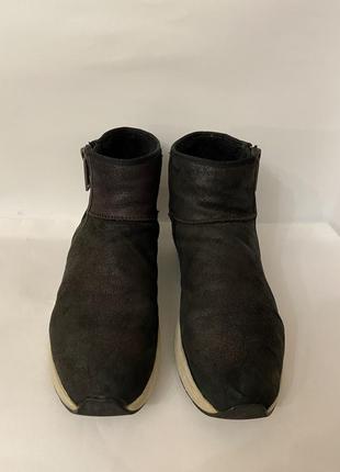 Чоботи осінь зима