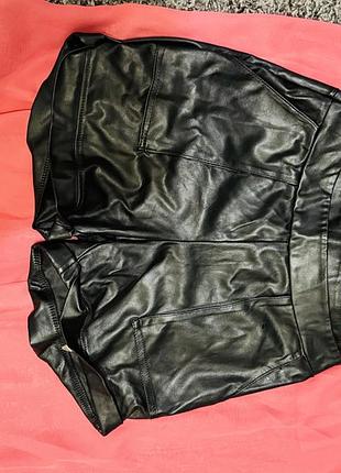 Лот одягу 250 грн