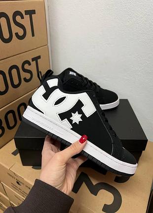 Dc sneakers court graffik black white кроссовки сникерсы ди се