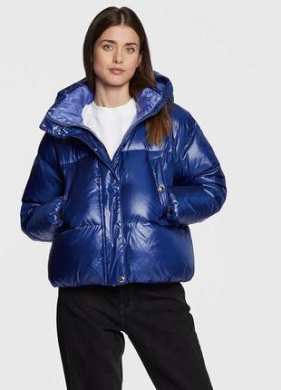 Пуховик Біле поло tommy hadid hilfiger