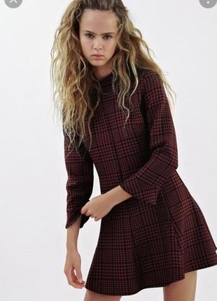 Красива сукня у клітинку від zara 🖤❤️
