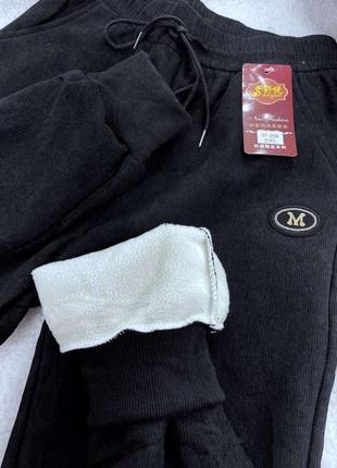 Спортивные штаны джоггеры джоггеры женские теплые утепленные мехом повседневные базовые черные коричневые бежевые белые на осень зиму осенние зимние зимние батал