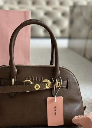Сумочка в стилі miu miu