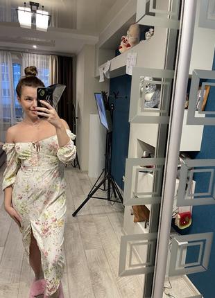 Платье с распоркой в цветочный принт 🌸