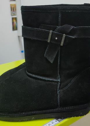 Уги жіночі стильні тренд