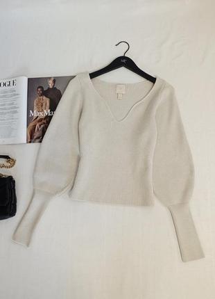 Светр з пишними рукавами