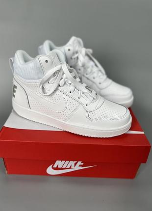 Оригинальный кроссовки nike court force размеры в наличии:36,37,38,39