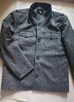 Чоловіче півпальто80 % шерстяне