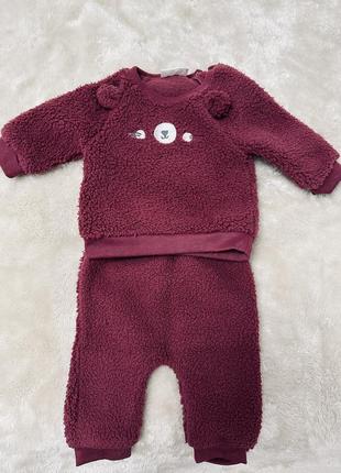 Тепленький костюм 4-6 месяцев 68 см