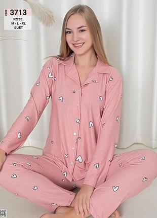 Стильная женская пижама на пуговицах