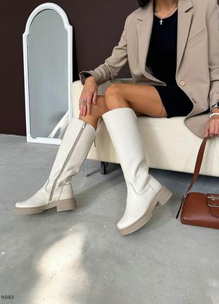 Шикарные натуральные сапоги-трубы