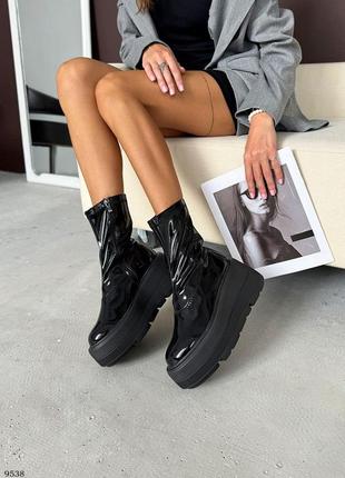 Шикарные зимние ботинки на платформе