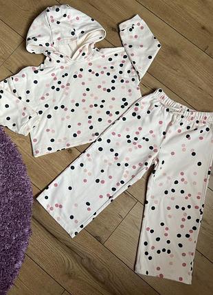 Стильний дитячий костюм