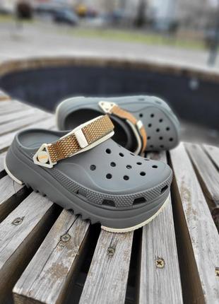 10001 crocs sale