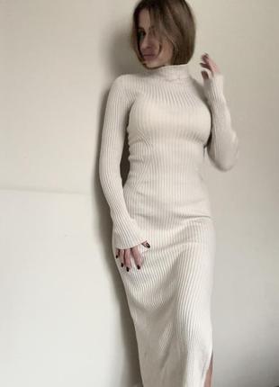 Плаття stradivarius