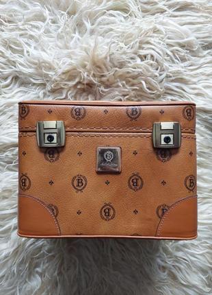 Вінтажний брендовий шкіряний ретро б'юті кейс валіза у стилі lv