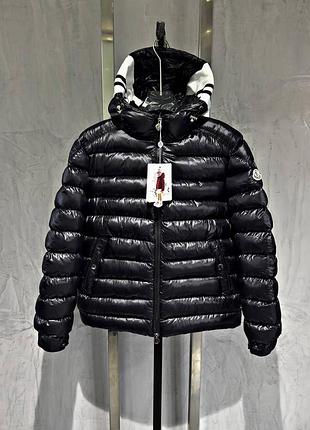 Брендова куртка moncler