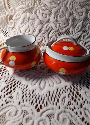 Цукорниця та молочник із сервізу "сонячний зайчик".