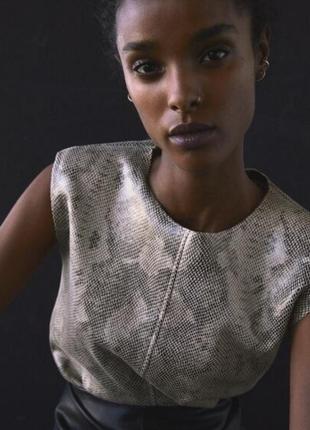 Безрукавка, жилетка zara