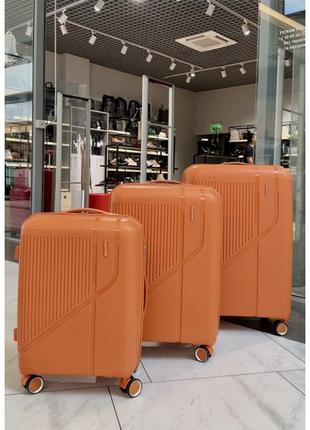 Большой чемодан из полипропилена bags4life pp620 оранжевый