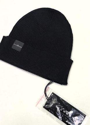 Чорна шапка richmond оригінал