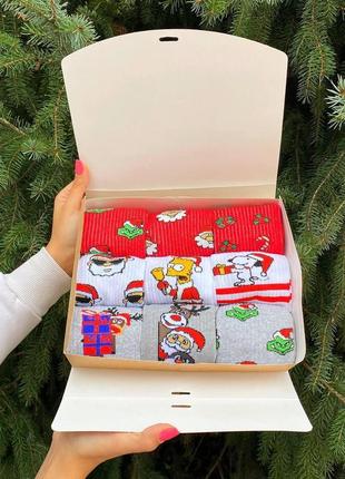 Бокс жіночих новорічних шкарпеток 36-41 р на 9 пар в подарунковій коробці із стрічкою