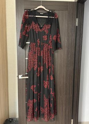 Розкішна сукня guess