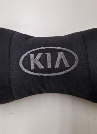 Подголовник в машину черный kia