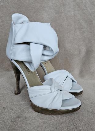 Босоніжки loriblu 35 р.