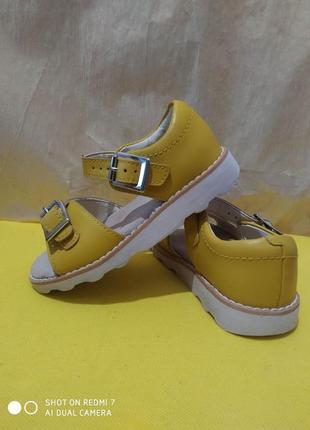 Кожаные босоножки сандалии clarks air spring