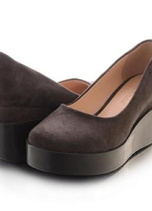 Туфлі на платформі
