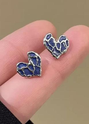 Серьги с измельчением и эмалевой вставкой