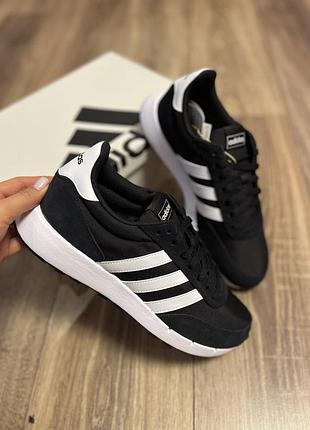 Кросівки adidas 8