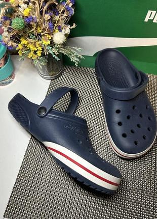 Оригінальні шльопанці crocs