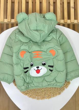 Дуже гарна демісезонна курточка для дітей