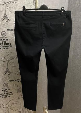 Черные брюки от бренда lager1573 фото